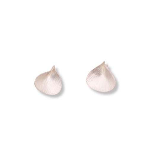 Mari Hirata Earrings | Flitter Studs Short