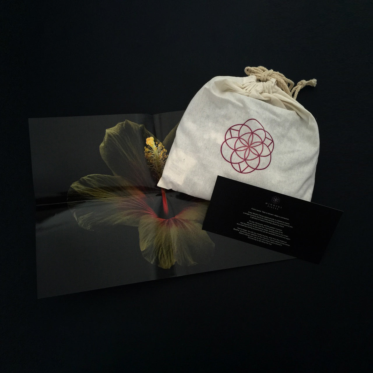 Man & Wah Puzzle | Yellow Hibiscus