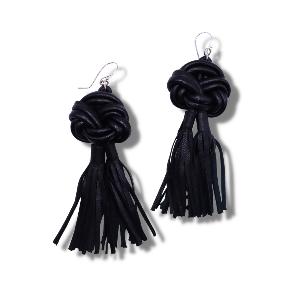 Large top black earrings