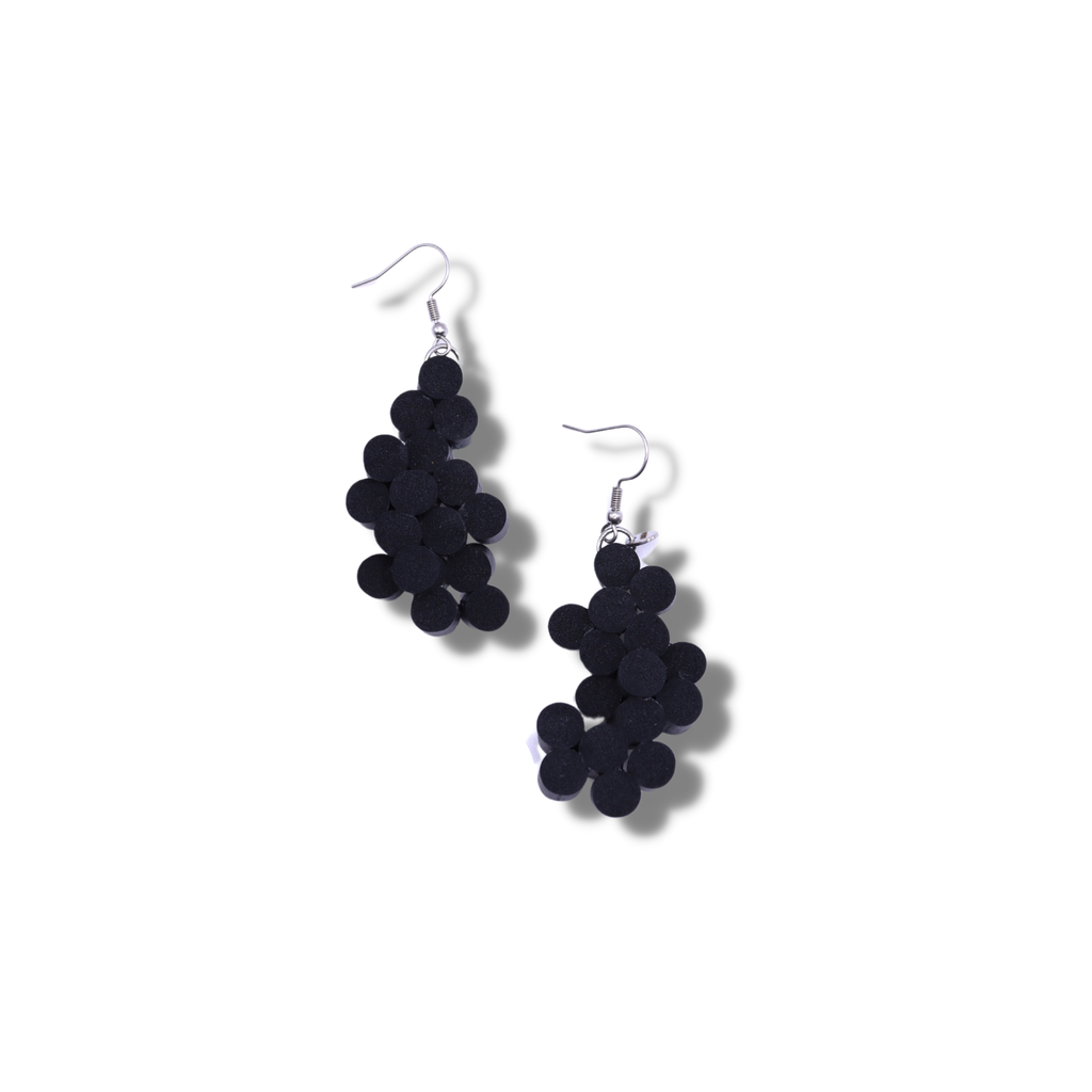 Mika's Design Dot Lace Earrings | Black