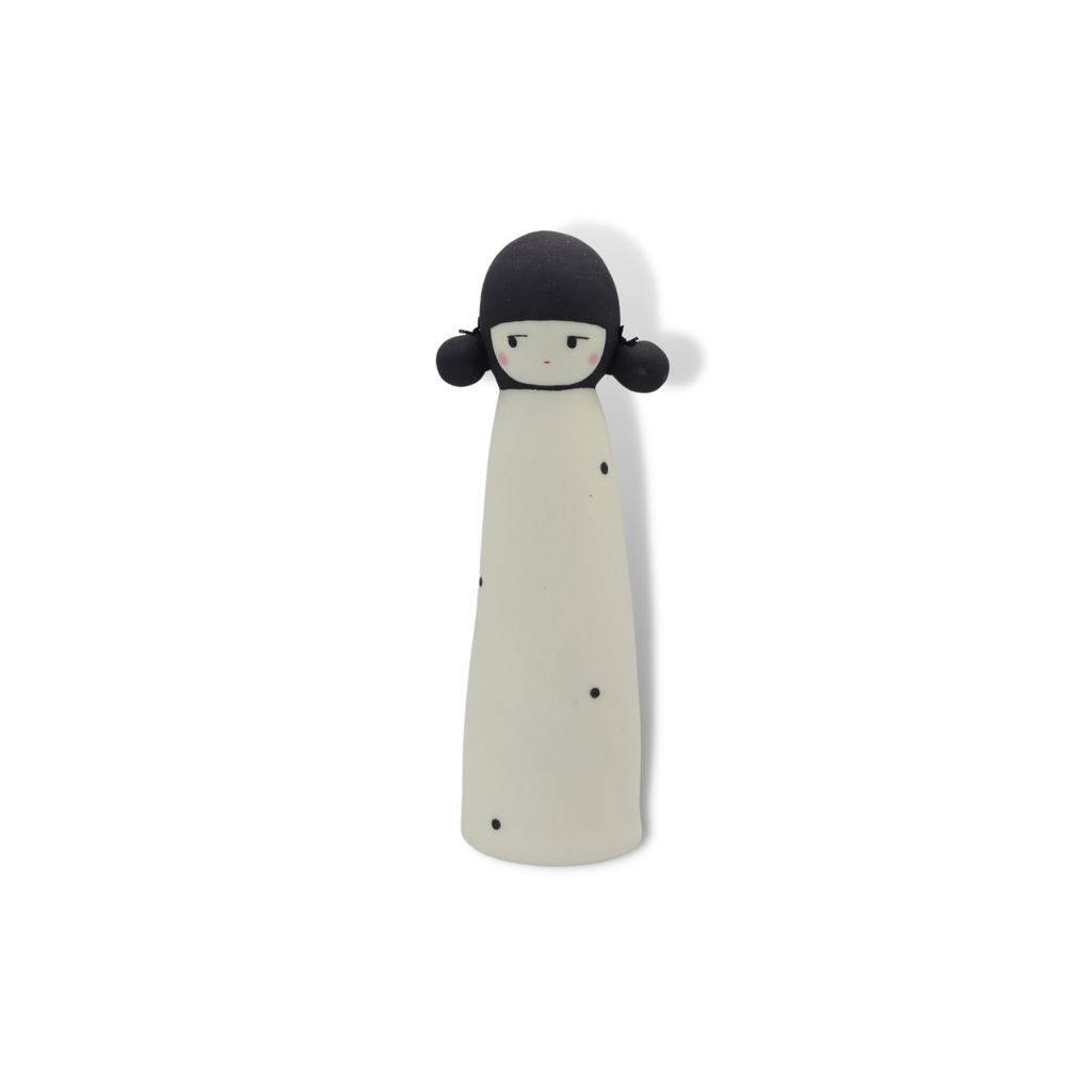 Illy's Wall Doll Vase | Small Black Dots